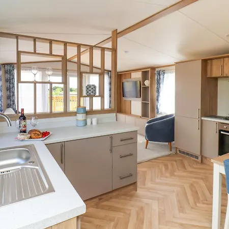 بيت للعطل Juniper ويتبي